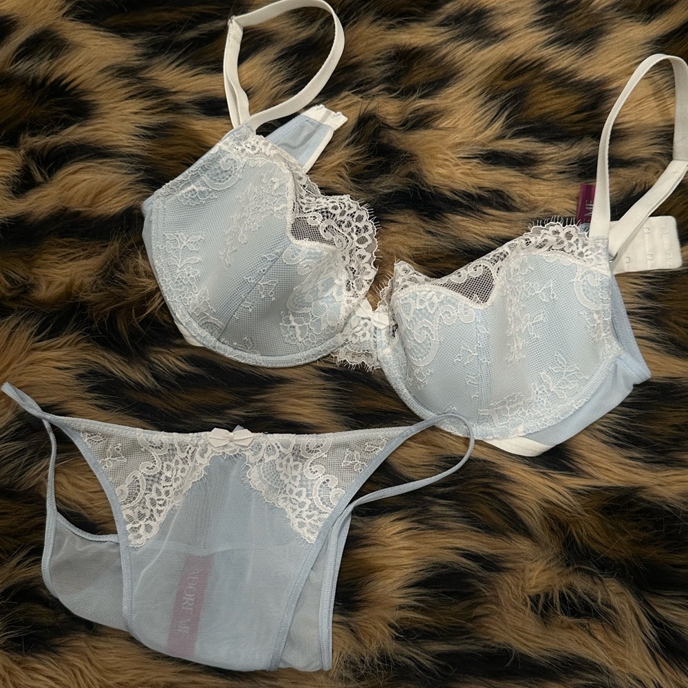 BRAND NEW Adore Me Lightly Lined Lace Baby Blue And White Bra And Panties NWT